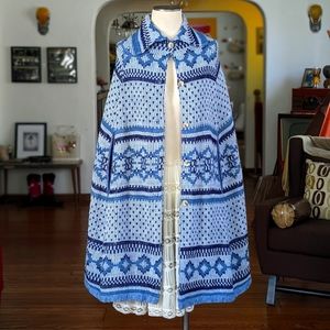 Vintage knit cape